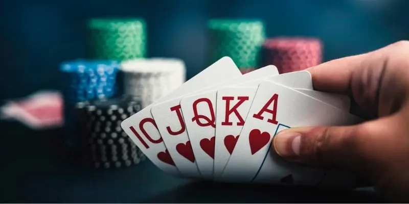 Tìm hiểu về các vòng cược trong trò chơi Poker
